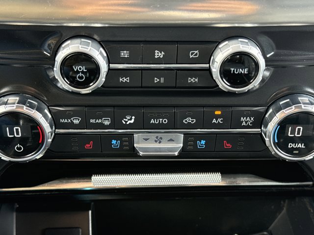 Used 2021 Ford F150 Lariat AWD/4WD image 18