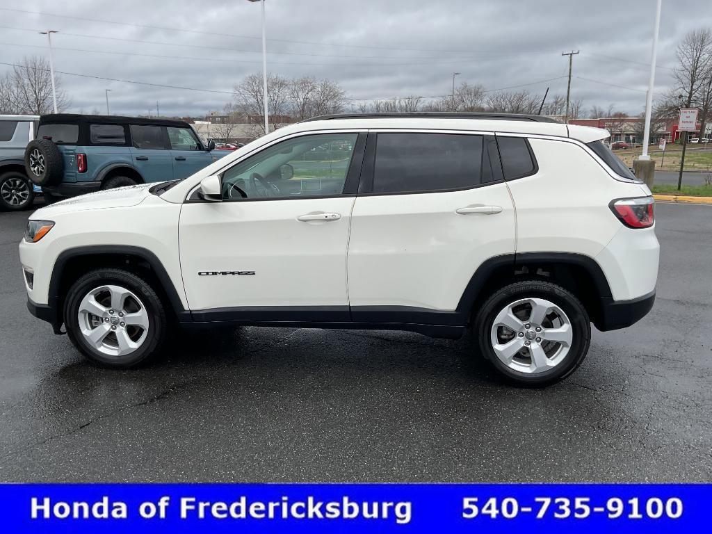 Used 2019 Jeep Compass Latitude w/ Popular Equipment Group AWD/4WD image 3
