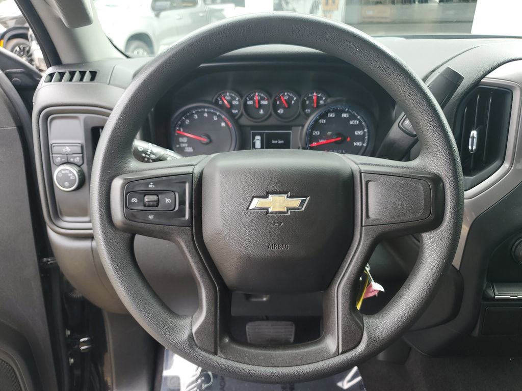 Used 2020 Chevrolet Silverado 1500 Custom w/ Custom Value Package RWD image 27