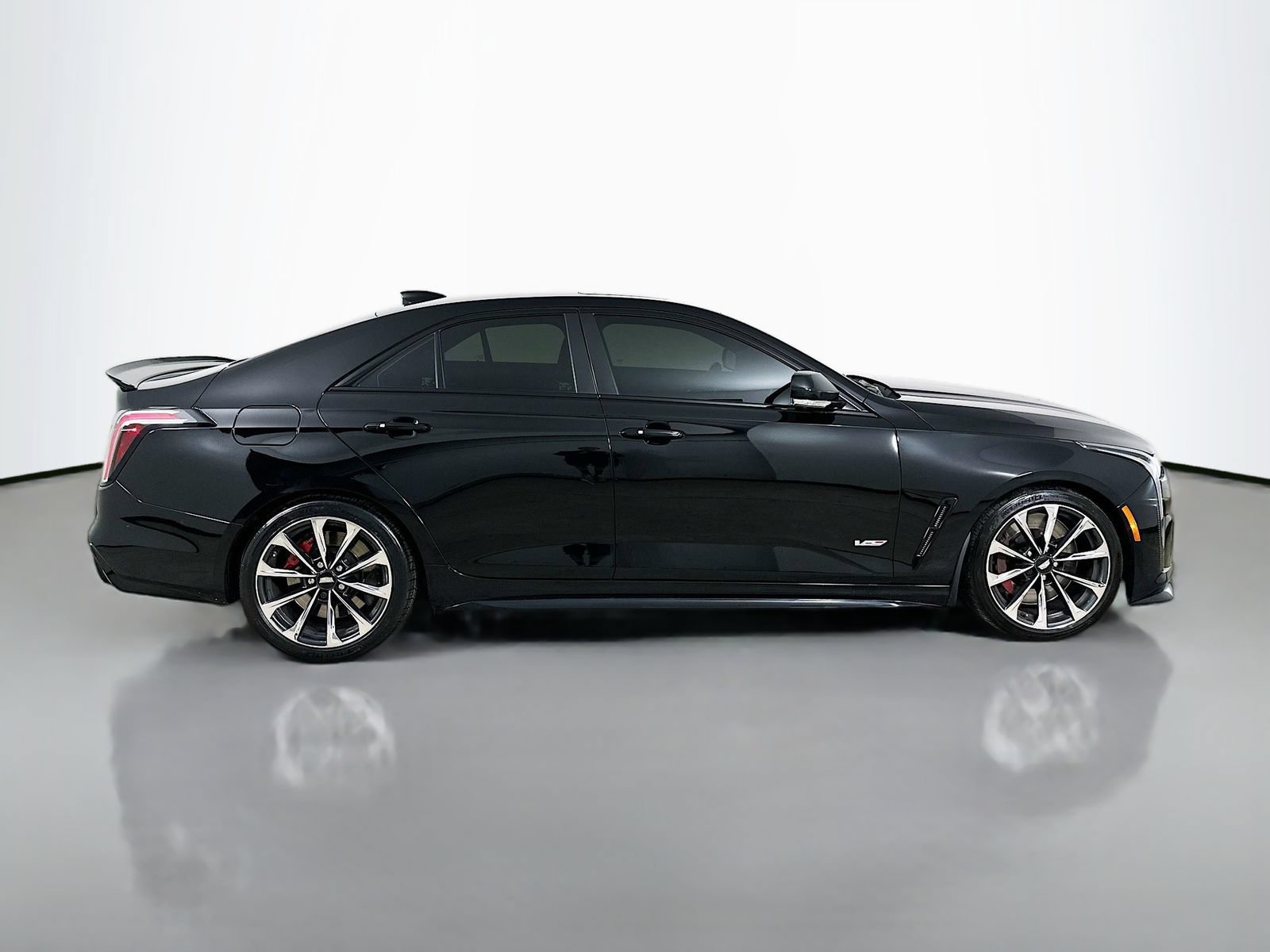 Used 2023 Cadillac CT4 V Blackwing w/ Driver Assist Package RWD image 4