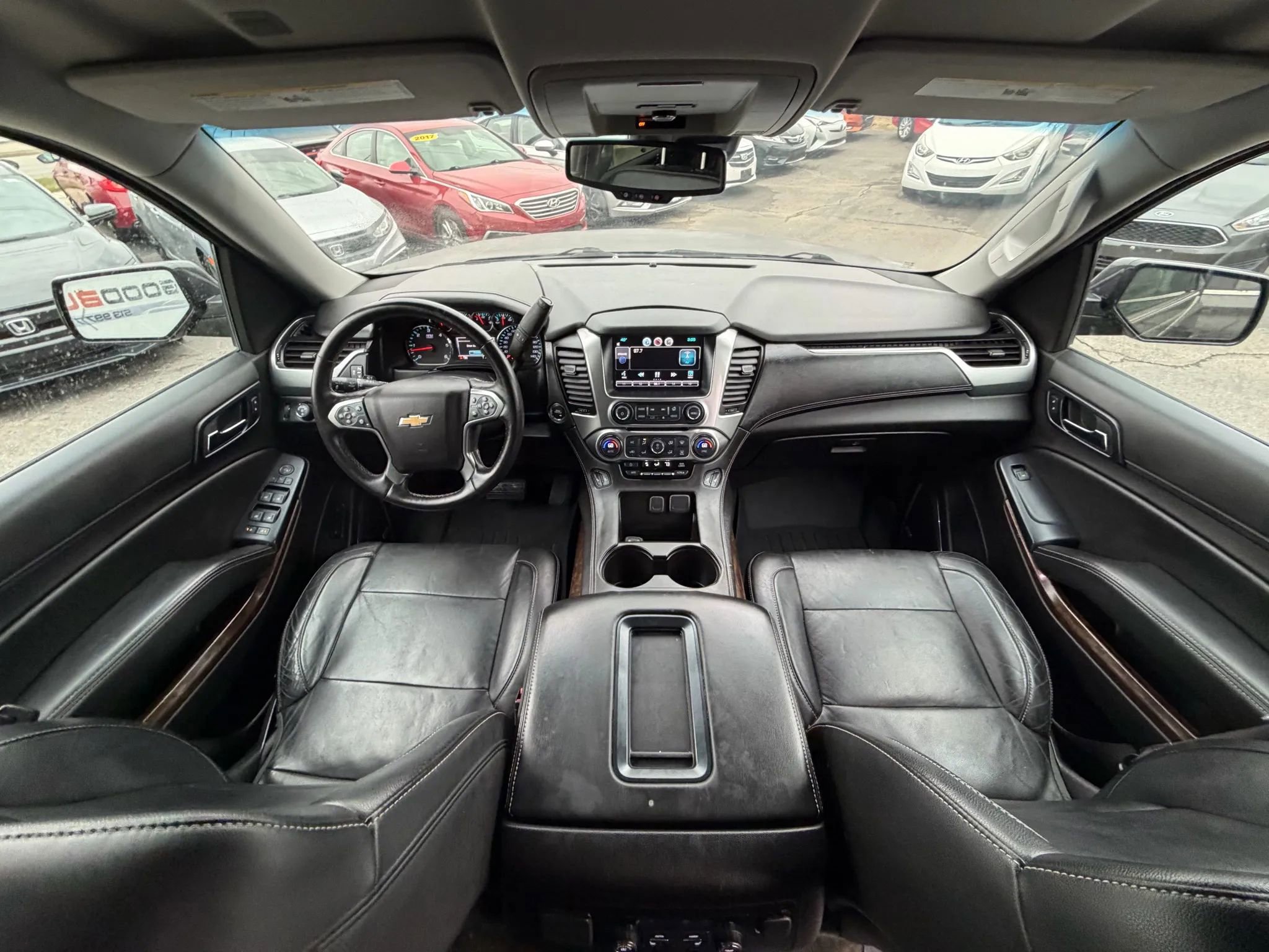 Used 2015 Chevrolet Suburban LT w/ Luxury Package AWD/4WD image 41