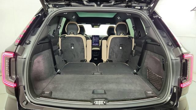 New 2026 Volvo EX90 Plus AWD/4WD image 40