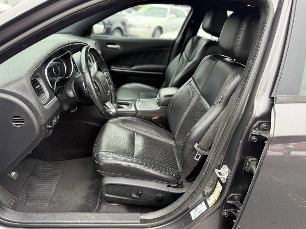 Used 2016 Dodge Charger SXT w/ Rallye Group RWD image 10