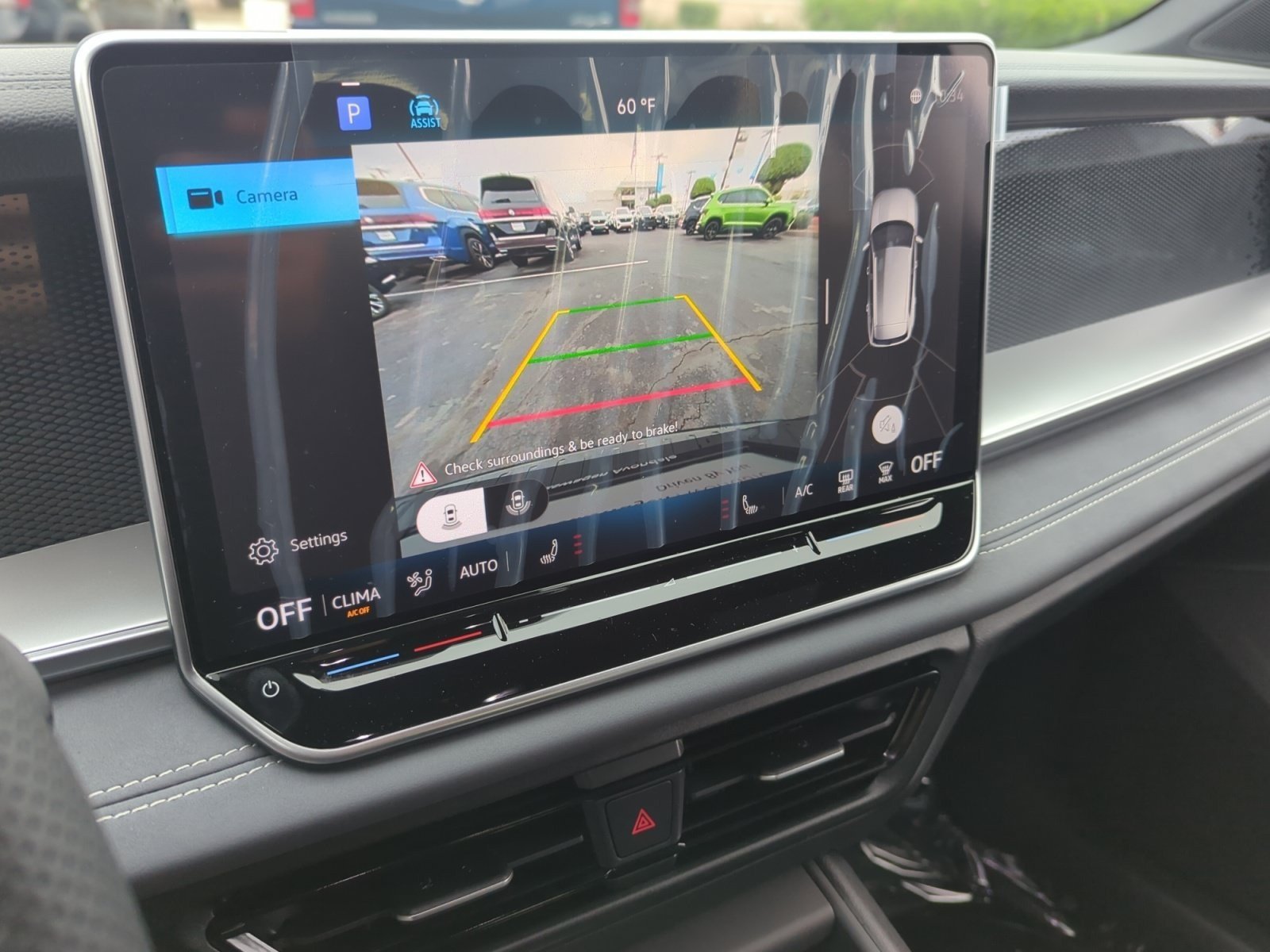 New 2026 Volkswagen Tiguan SE R-Line FWD image 27