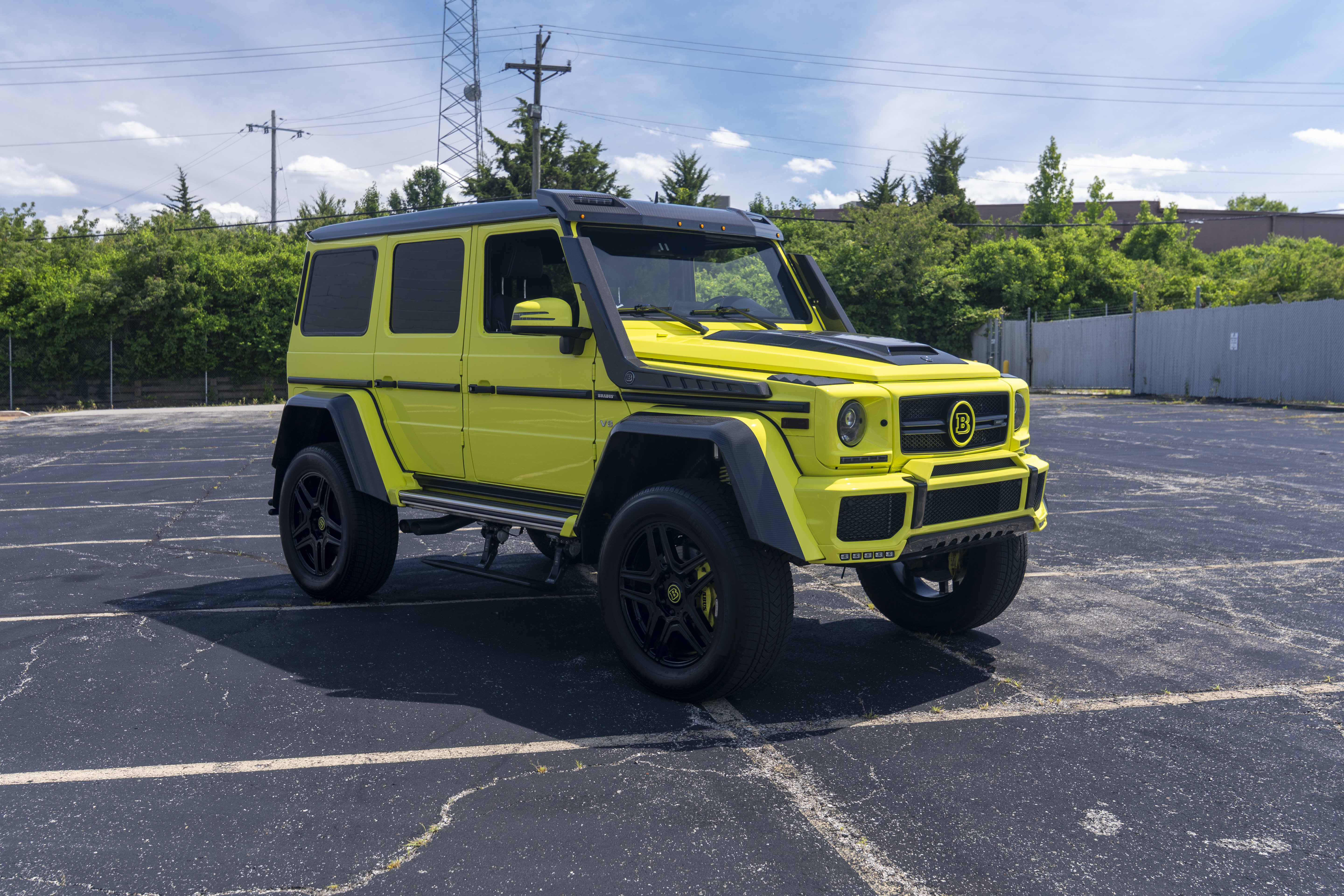 Used 2017 Mercedes-Benz G 550 Squared image 11