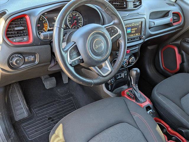 Used 2016 Jeep Renegade Trailhawk image 10