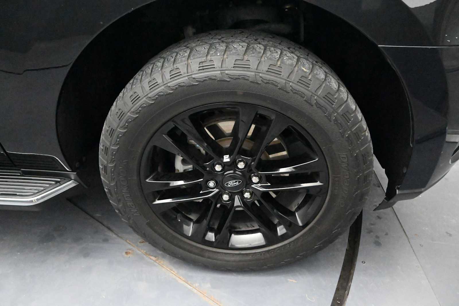Used 2023 Ford Expedition Max XLT AWD/4WD image 38