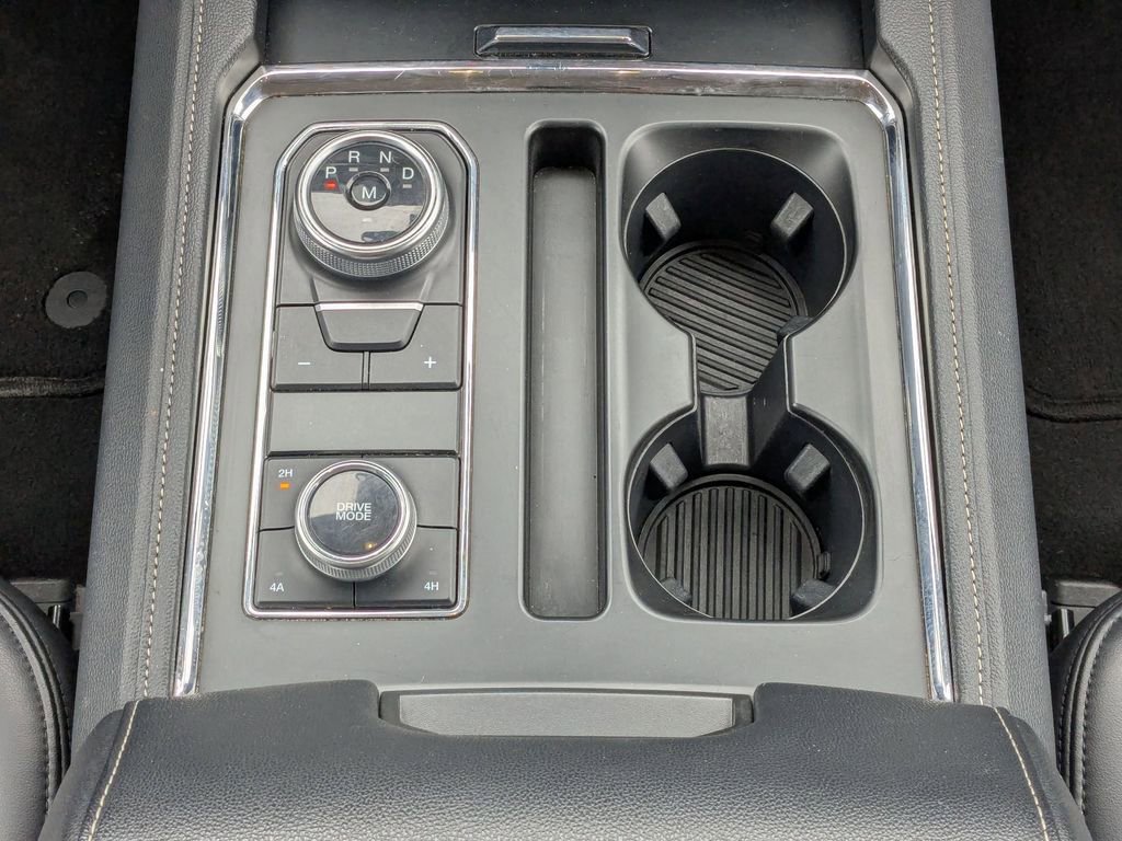 Used 2024 Ford Expedition Max XLT image 28