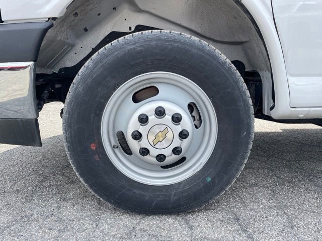 New 2025 Chevrolet Express 3500 w/ Power Convenience Package RWD image 6
