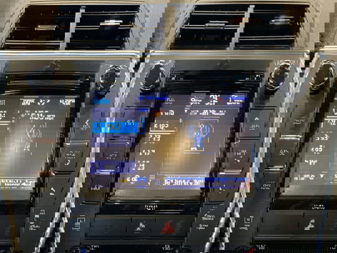 Used 2017 Toyota Camry XLE w/ Moonroof Package image 19