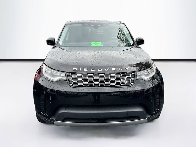 Used 2024 Land Rover Discovery S image 2