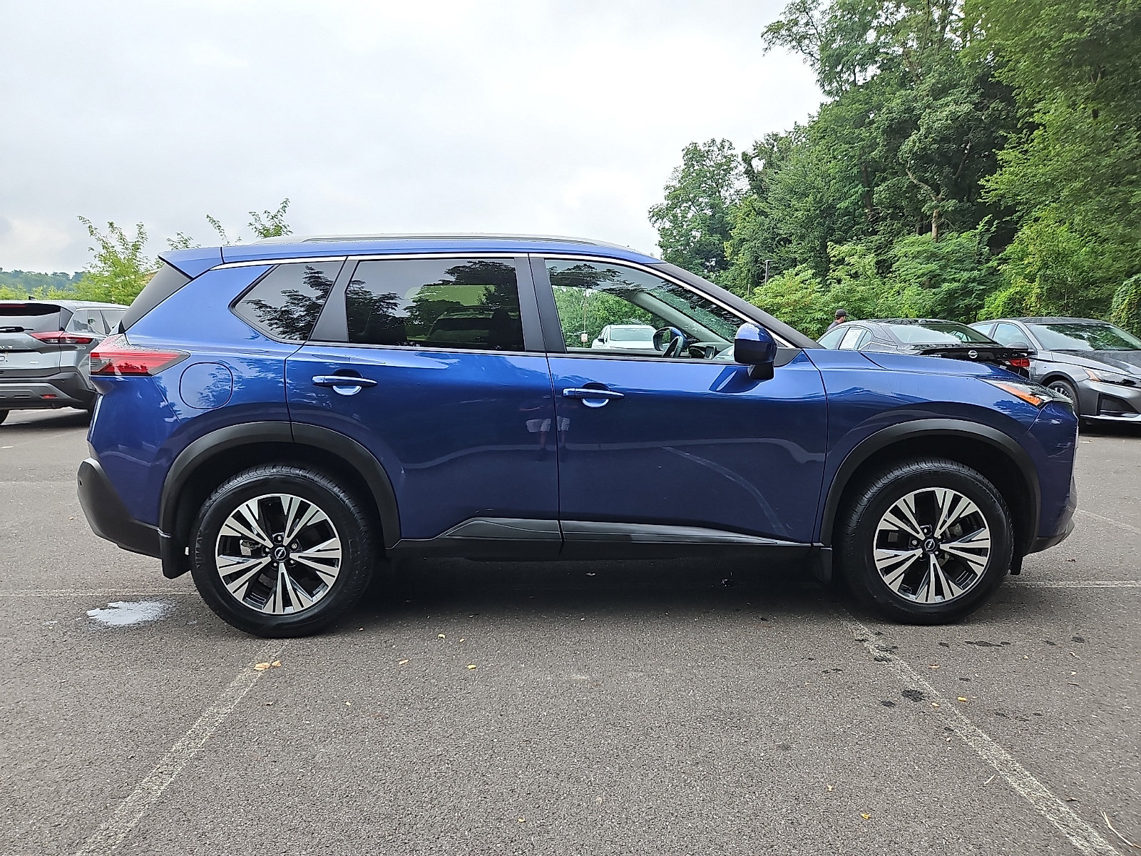 Certified 2023 Nissan Rogue SV w/ SV Premium B Package AWD/4WD image 7