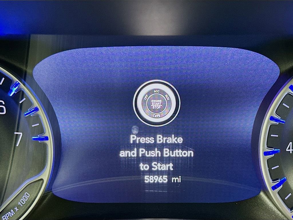 Certified 2024 Chrysler Pacifica Touring-L image 20