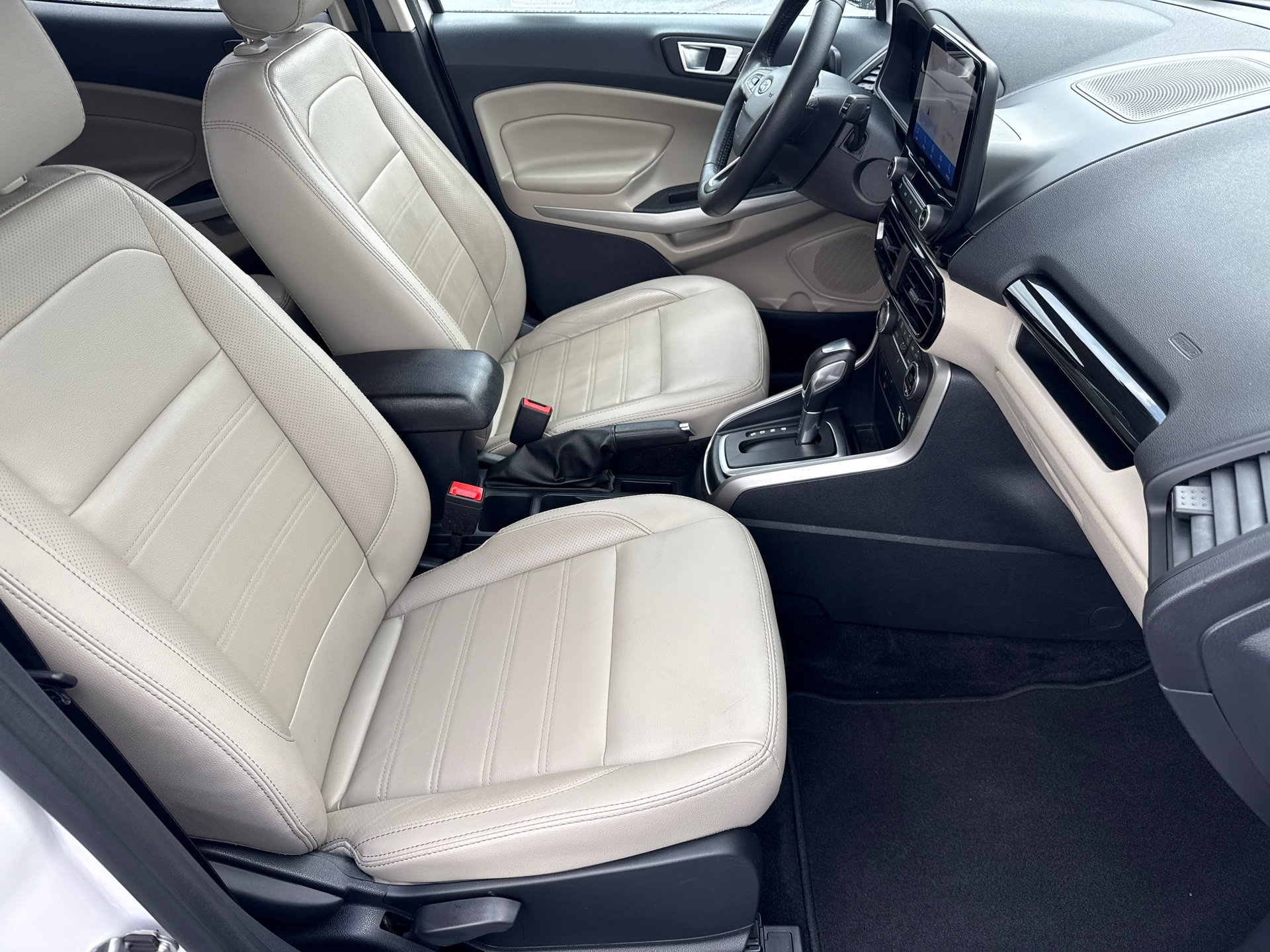 Used 2020 Ford EcoSport Titanium w/ Interior Protection Package image 13