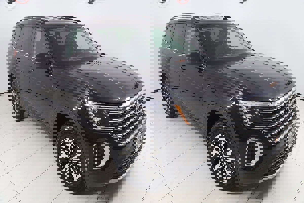 Used 2024 Volkswagen Atlas SE image 17