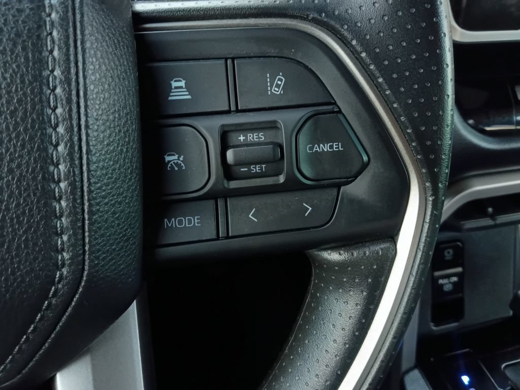 Used 2025 Toyota Tundra SR5 AWD/4WD image 25