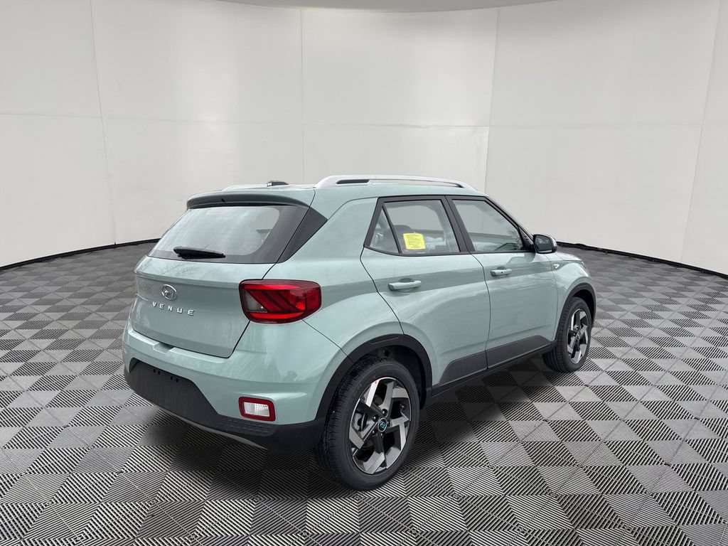 New 2026 Hyundai Venue SEL FWD image 9