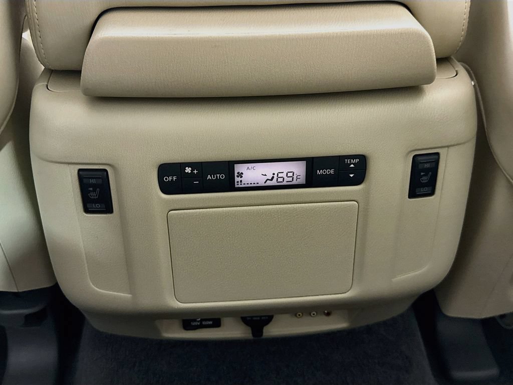 Used 2017 INFINITI QX80 2WD w/ Deluxe Technology Package image 34