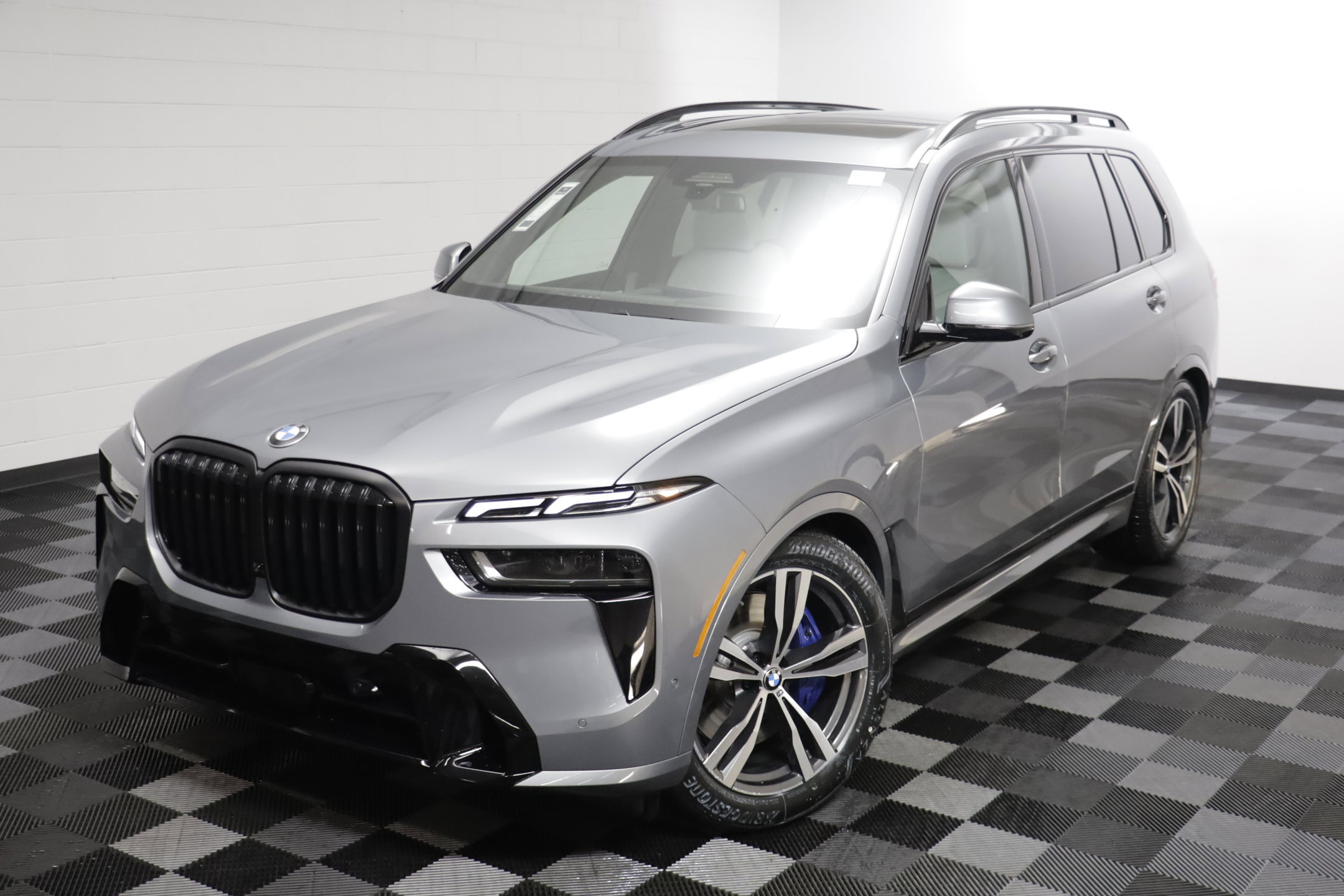 New 2027 BMW X7 xDrive40i w/ Executive Package AWD/4WD image 2