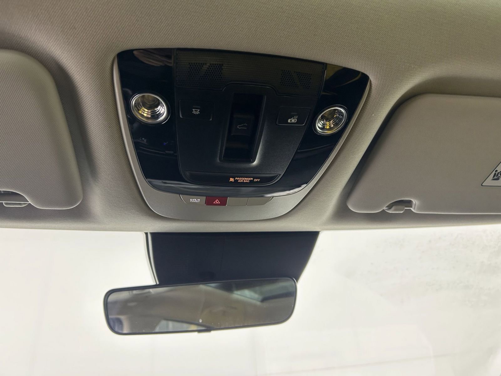 New 2026 Kia Sportage EX w/ EX Panorama Roof Package image 32