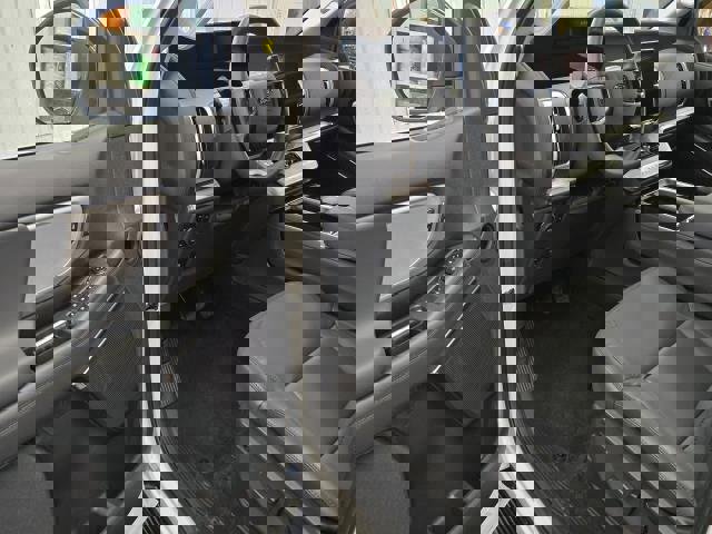 New 2026 Ford Expedition Active image 13