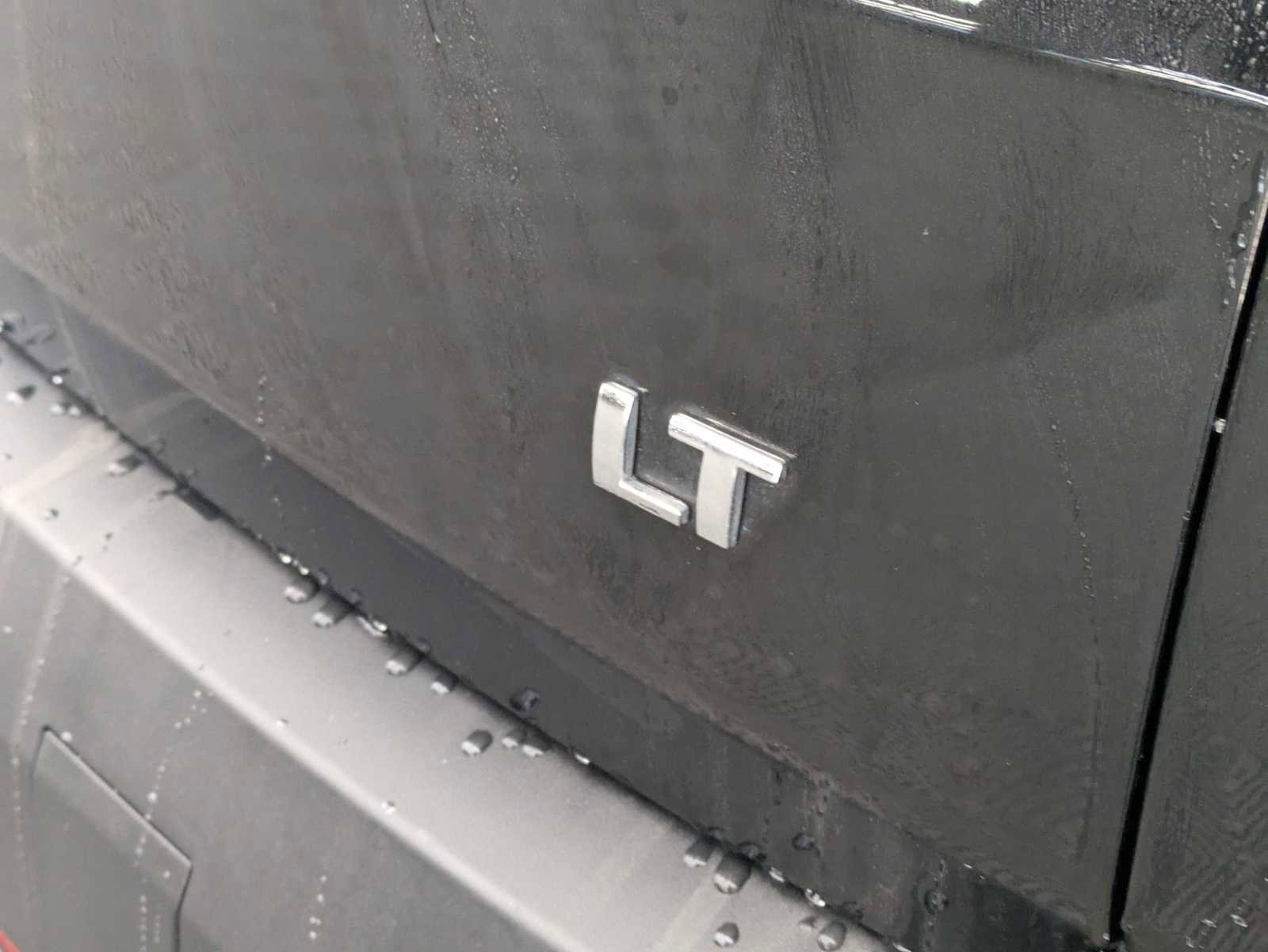 Used 2024 Chevrolet Traverse LT w/ LPO, Floor Liner Package AWD/4WD image 12