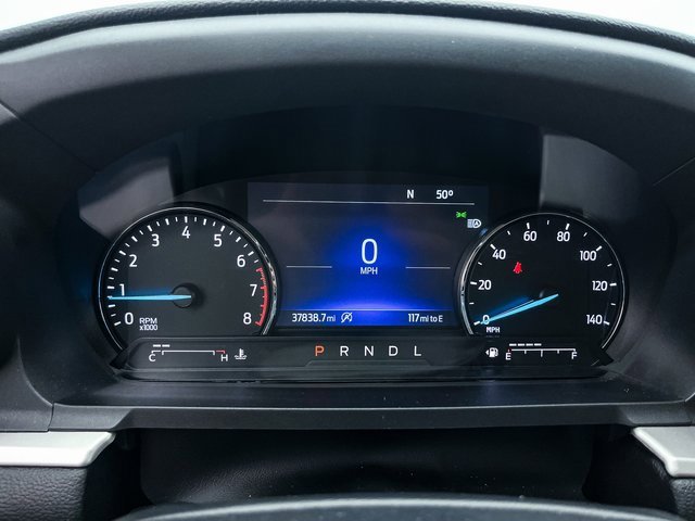 Used 2021 Ford Explorer XLT image 32