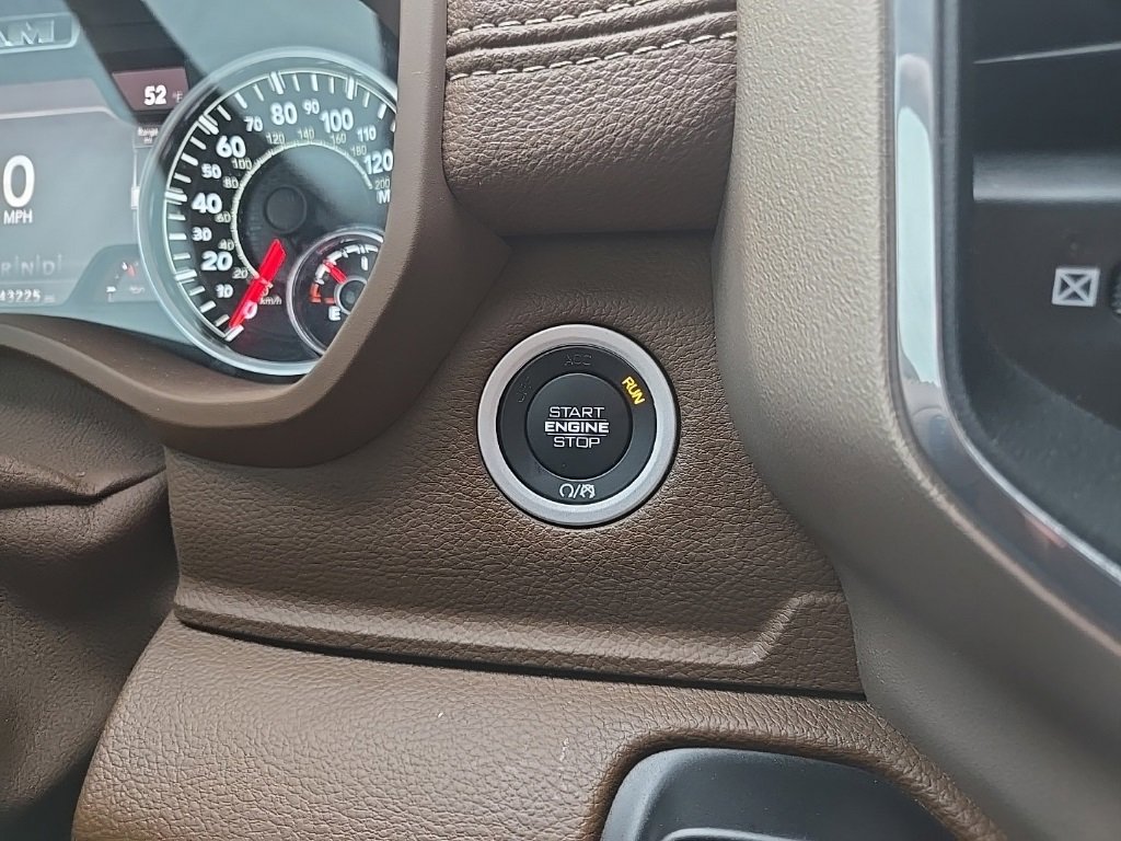 Used 2022 RAM 1500 Laramie image 58