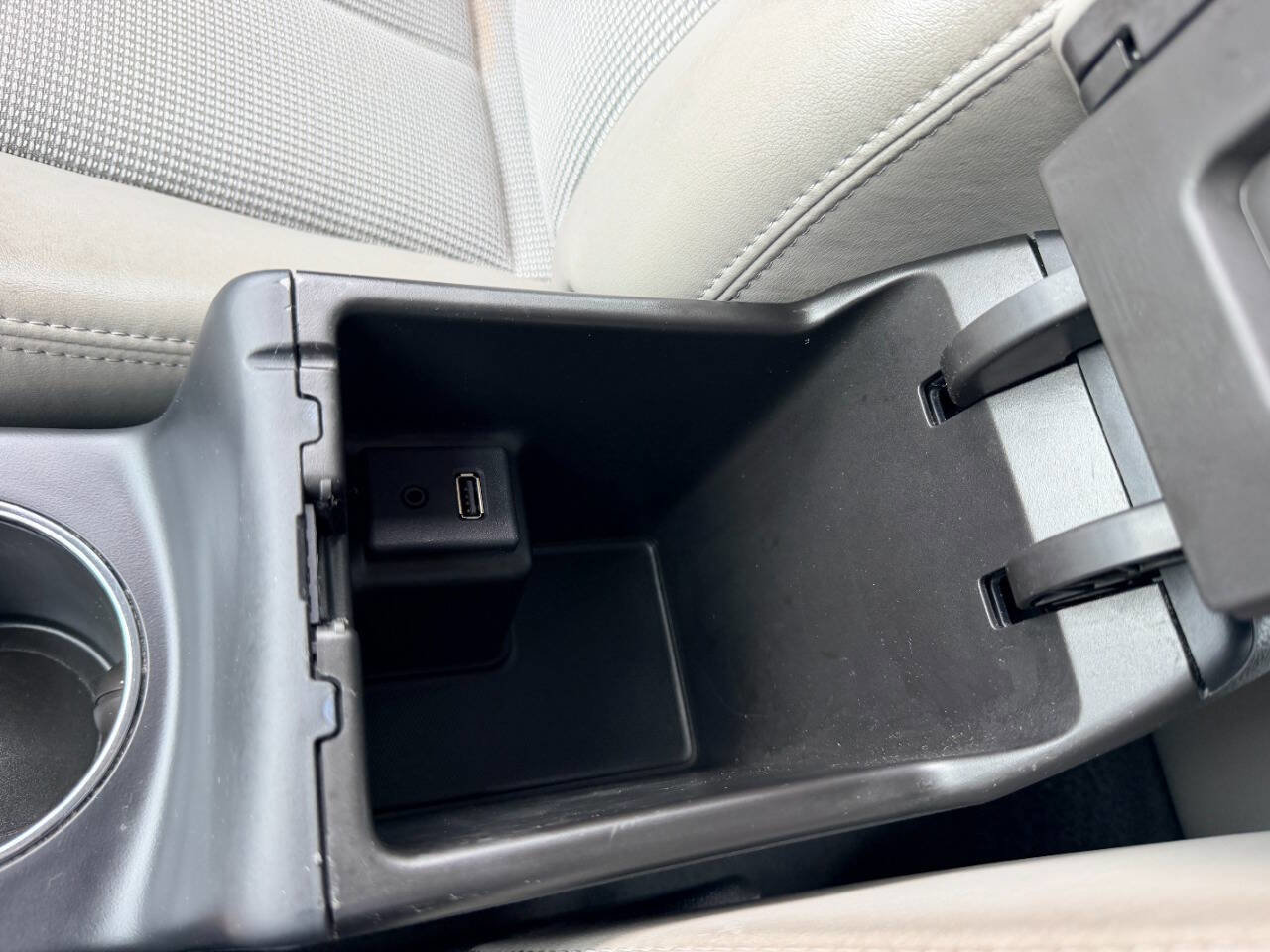 Used 2015 Buick Verano Convenience FWD image 39