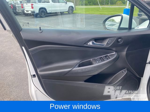 Used 2017 Chevrolet Cruze Premier FWD image 14