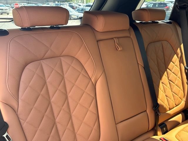 Certified 2026 BMW X5 xDrive50e w/ M Sport Package AWD/4WD image 32
