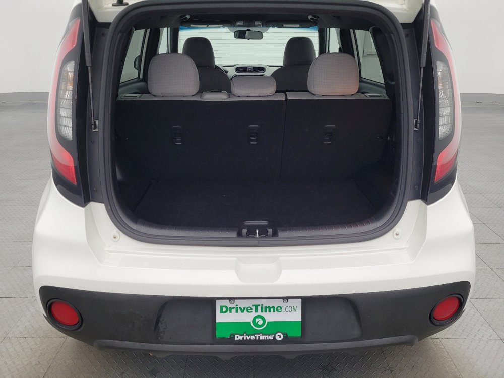 Used 2019 Kia Soul image 29