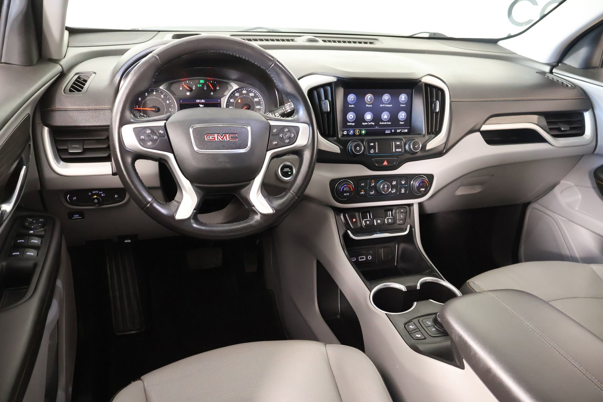Used 2020 GMC Terrain SLT image 2