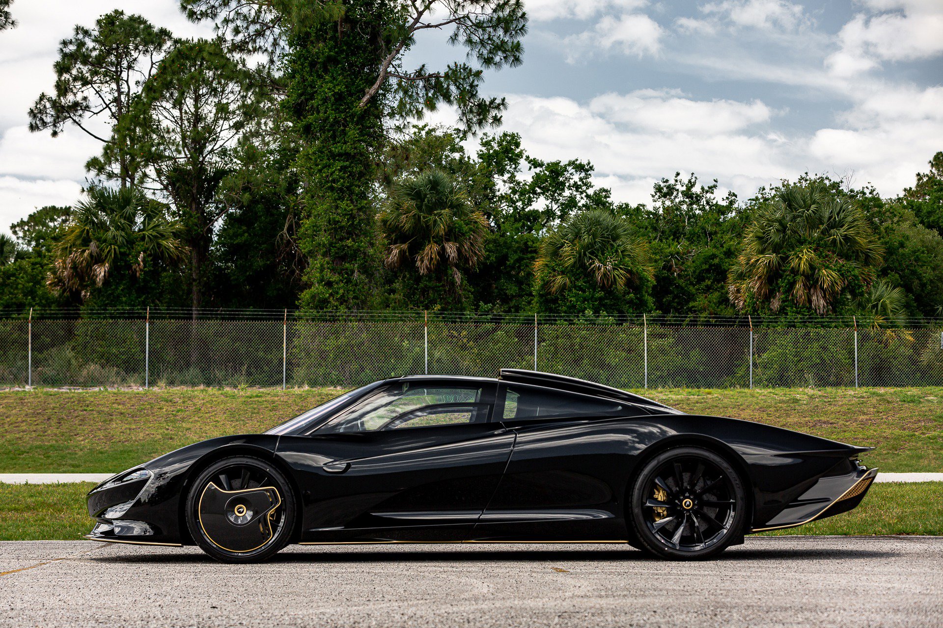 Used 2020 McLaren Speedtail image 23