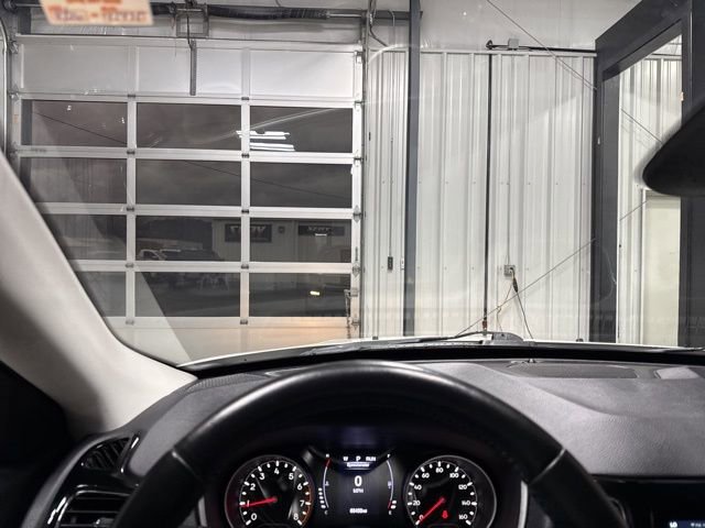 Used 2019 Jeep Compass Altitude image 9