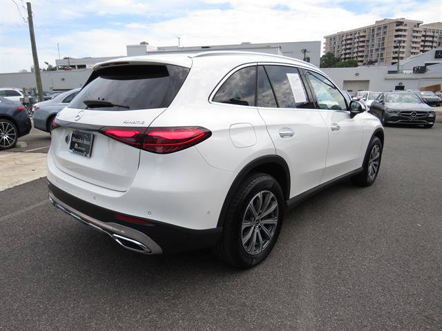Used 2026 Mercedes-Benz GLC 300 4MATIC image 4