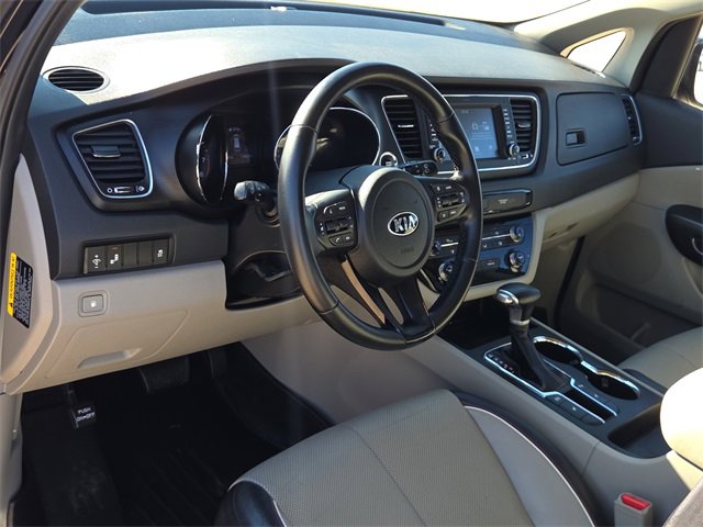 Used 2019 Kia Sedona EX image 18
