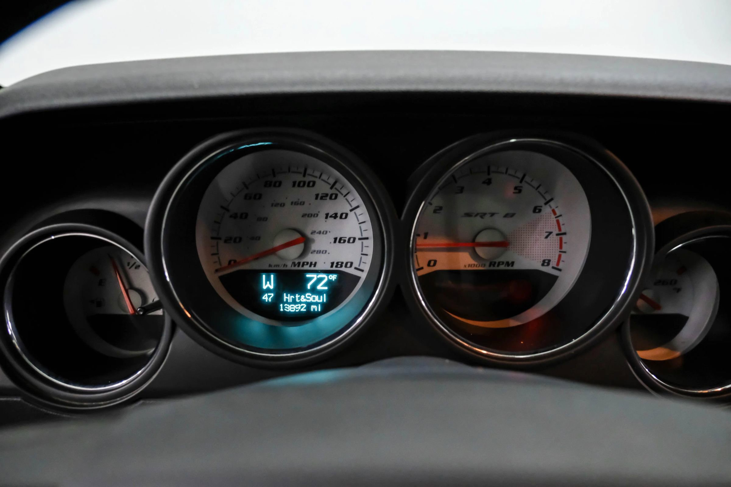 Used 2009 Dodge Challenger SRT8 w/ SRT Option Group II RWD image 14