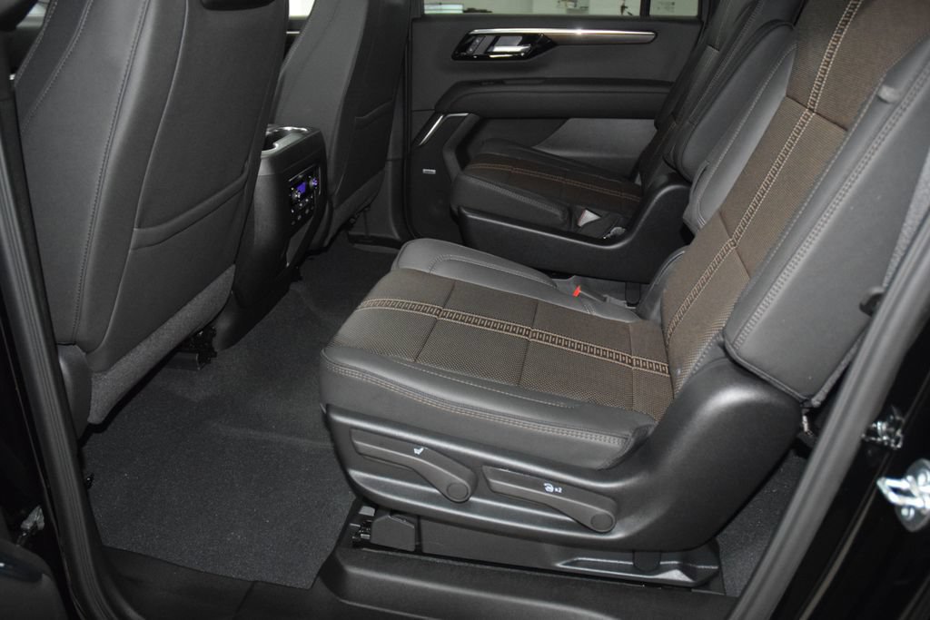 New 2026 Chevrolet Suburban High Country AWD/4WD image 42