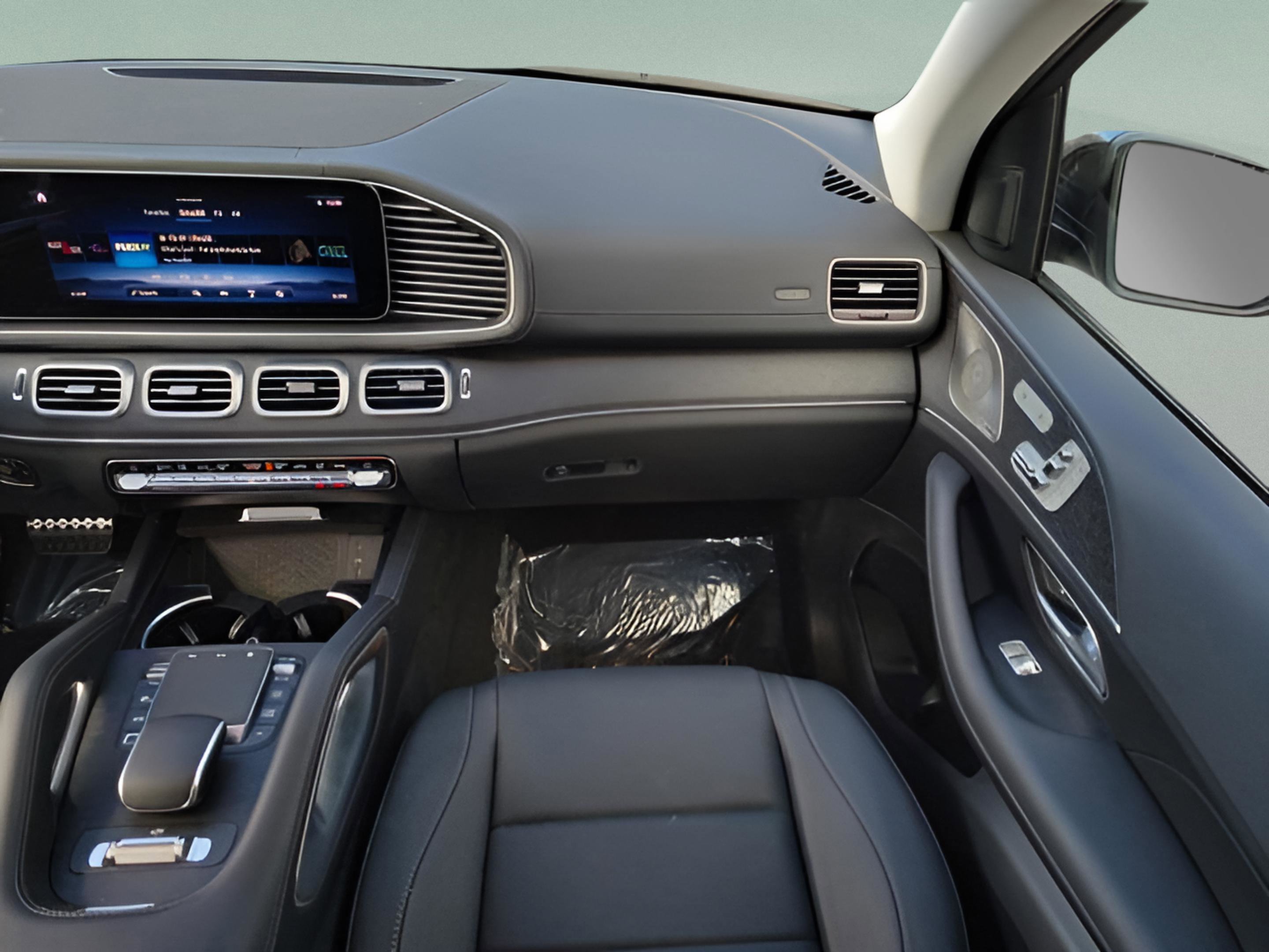 Certified 2026 Mercedes-Benz GLS 450 4MATIC image 15