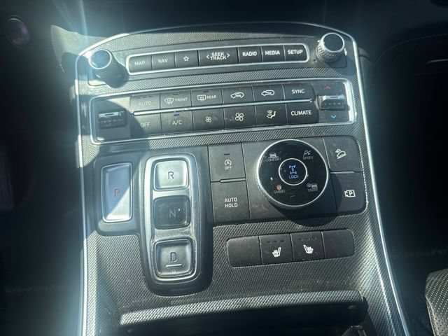 Used 2021 Hyundai Santa Fe SEL w/ Convenience + Premium Package AWD/4WD image 16
