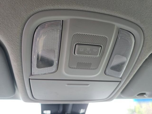 Used 2022 Kia Niro EX image 26