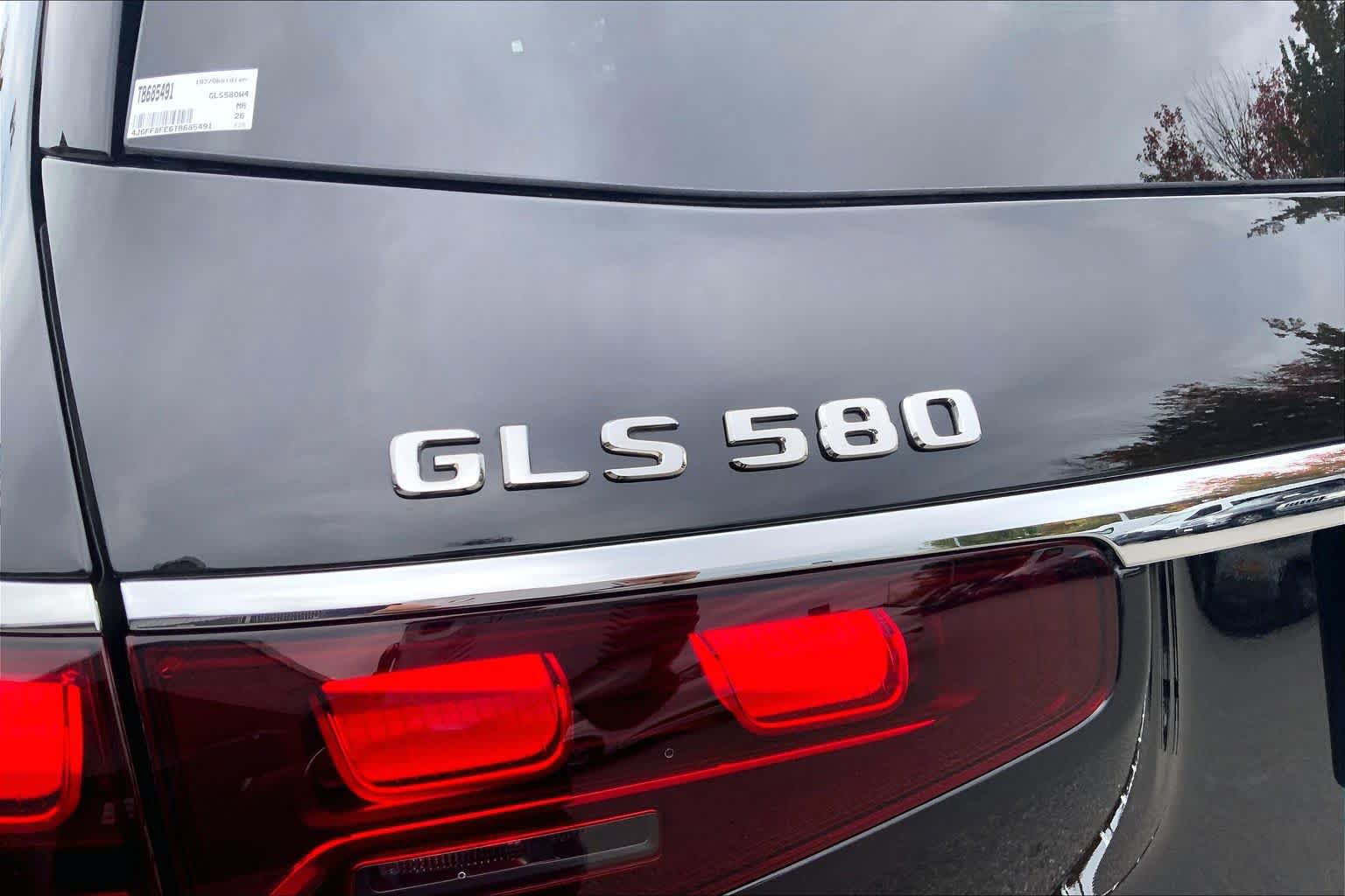 New 2026 Mercedes-Benz GLS 580 4MATIC image 7
