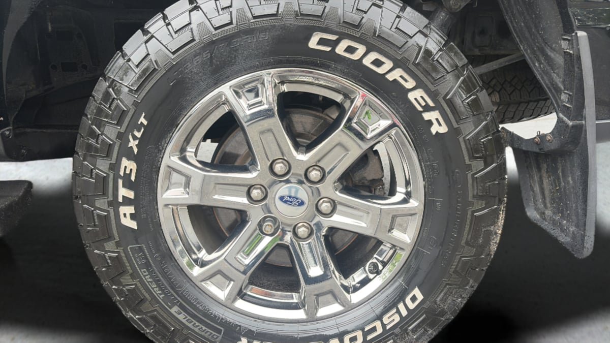 Used 2021 Ford F150 XLT w/ Equipment Group 302A High AWD/4WD image 19