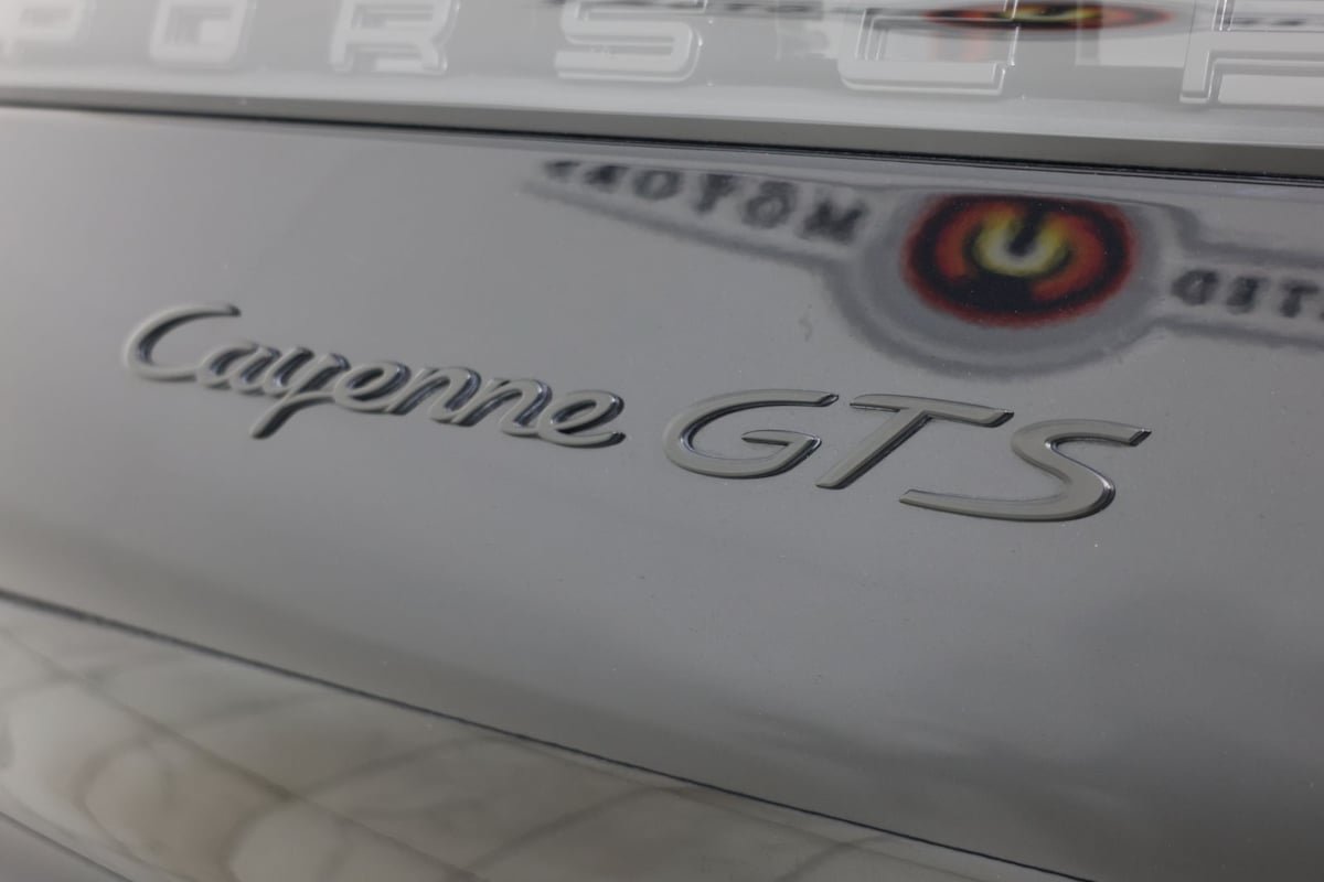 Used 2022 Porsche Cayenne GTS w/ Premium Package Plus AWD/4WD image 16