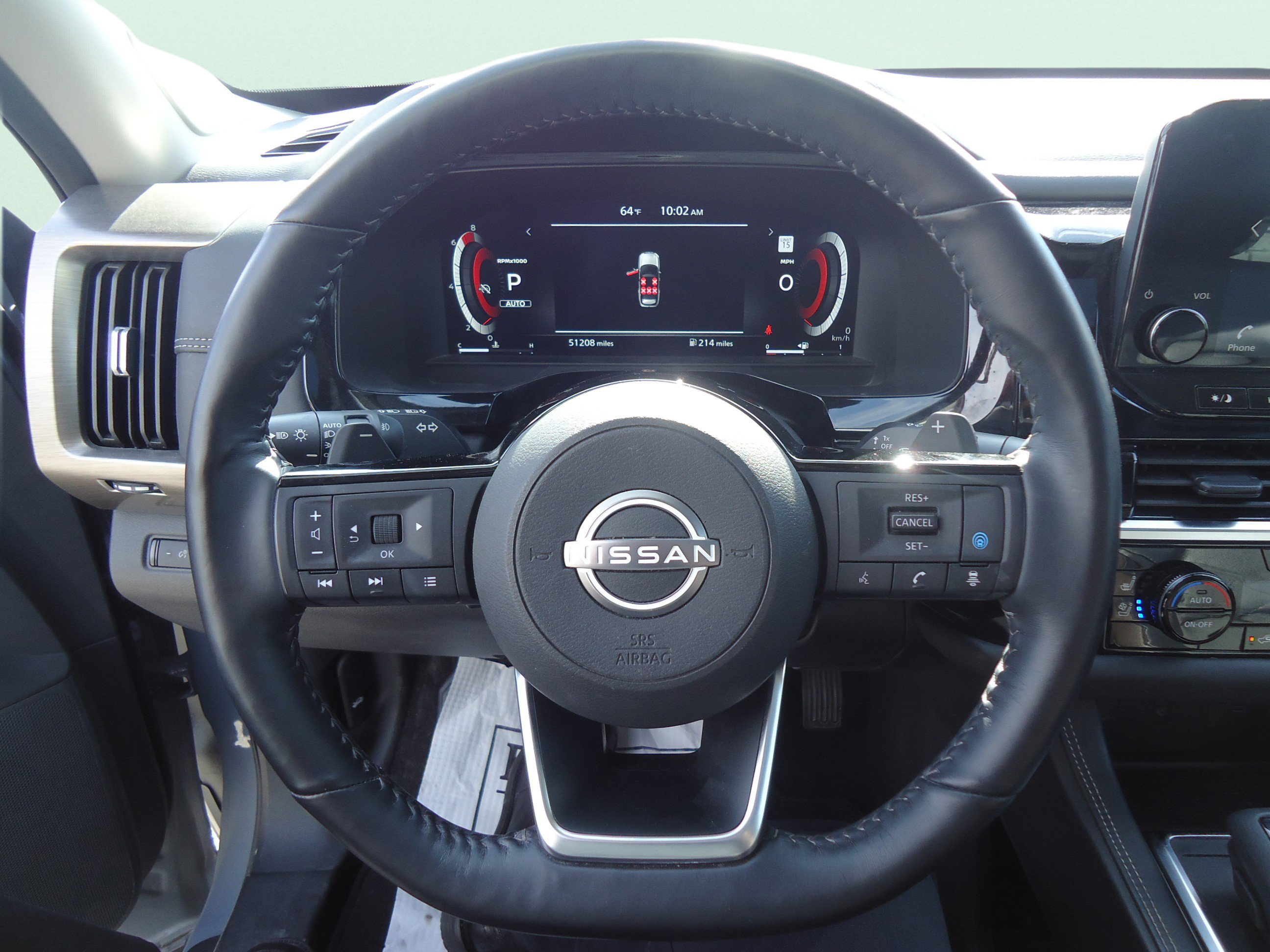 Used 2023 Nissan Pathfinder Platinum AWD/4WD image 14