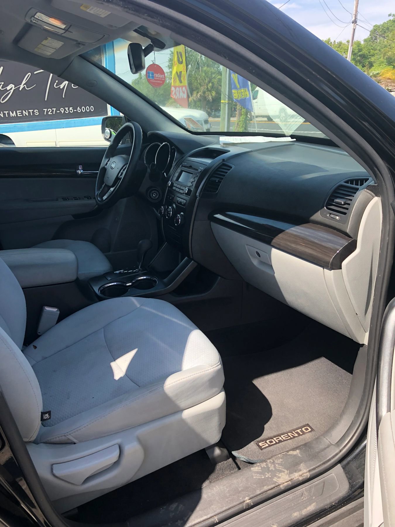 Used 2013 Kia Sorento LX image 17