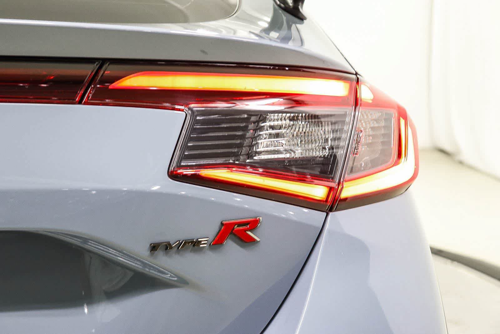 Used 2024 Honda Civic Type R image 11