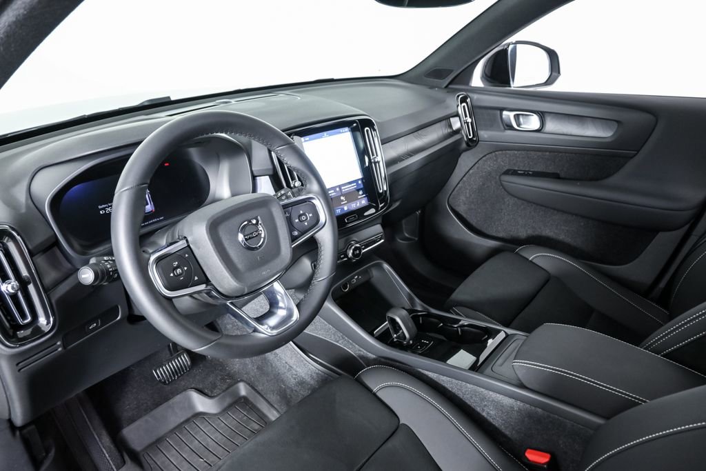 Certified 2024 Volvo XC40 Recharge Plus w/ Protection Package Premier image 6