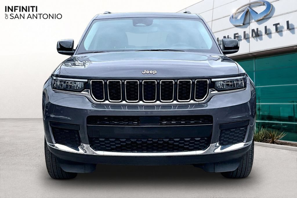Used 2024 Jeep Grand Cherokee L Laredo AWD/4WD image 4